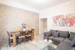 Hermes Apartments, 2 bedrooms, great facilities!
